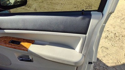 08-09 Grand Cherokee Passenger Right Front Door Trim Panel With Switches Gray D1