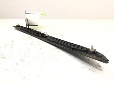 96-04 Nissan Pathfinder Driver Left Rear Quarter Glass Trim Window Moulding Only