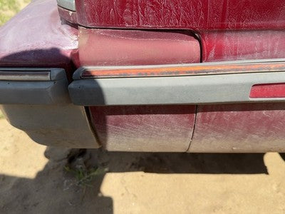 1988 Olds 88 Passenger Right Rear Moulding On Quarter Panel Oem
