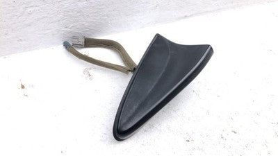 2016-2017 Hyundai Tucson Antenna Assembly Oem Gps Navigation Roof Fin 96240D3100