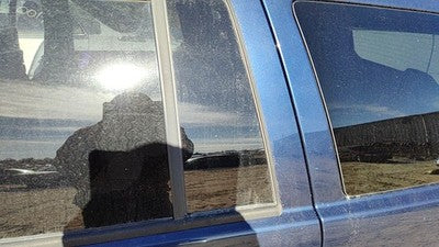 99-04 Grand Cherokee Driver Left Rear Vent Window Back Door Glass With Frame
