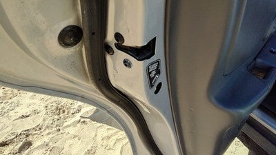 98-02 Oldsmobile Intrigue Driver Left Rear Door Latch With Rods/Cables Oem Back
