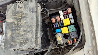 1997 Ford Contour Engine Fuse Box Power Distribution Panel Oem 2.0L