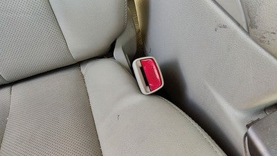 10-14 Legacy Outback Passenger Right Front Seat Belt Buckle Receiver Warm Ivory