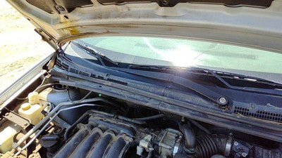 2010 Nissan Sentra Sr Windshield Wiper Cowl Vent Trim Panel Oem Cover