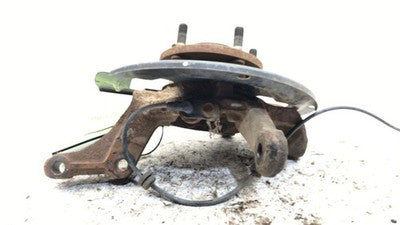 02-06 Altima Passenger Right Front Spindle Steering Knuckle with Wheel Hub 2.5L