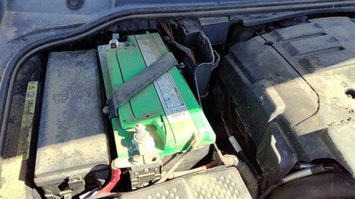 2005-2009 Land Rover Lr3 Complete Battery Box Mount Tray With Hold Down Oem 4.0L