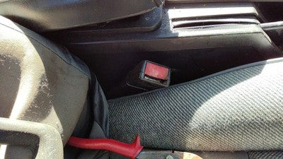 1989 Chevy Camaro Passenger Right Front Seat Belt Buckle Receiver Oem Black