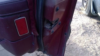 1990 Olds Eighty Eight Passenger Right Front Door Latch With Rods/Cables Oem