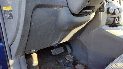 2006-2007 Hyundai Tucson Lower Dash Under Column Knee Bolster Trim Panel U7 Gray