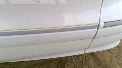 1994 Chevy Caprice Lh Driver Left Rear Moulding On Quarter Panel Oem White