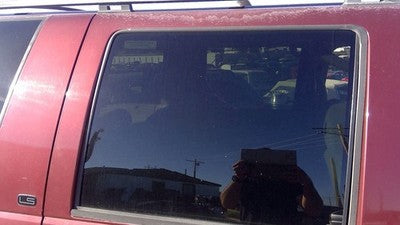 1995-2000 Chevy Tahoe Passenger Right Rear Side Window Door Glass Oem Back