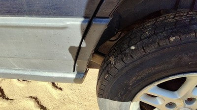 2004 Jeep Grand Cherokee Driver Left Rear Moulding On Quarter Panel Oem