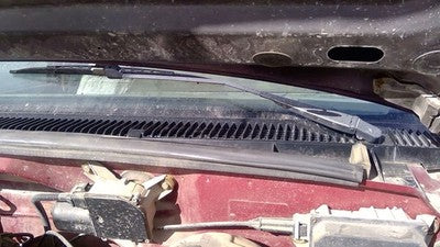 1988 Gmc Sierra 2500 Driver Left Windshield Wiper Arm Oem Blade Lever 22110157
