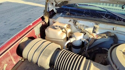 1992-2000 Gmc Sierra 2500 Coolant Reservoir Radiator Overflow Tank Bottle Oem