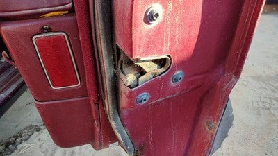 1990 Olds 88 Passenger Right Front Door Latch With Rods/Cables Oem