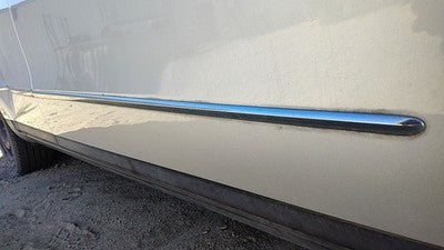 06-10 Passat Passenger Right Front Moulding From Door Trim 8E8e Reflex Silver