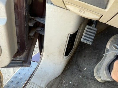 2004 Dodge Durango Driver Left Lower Kick Trim Panel Oem Gray Hjj1