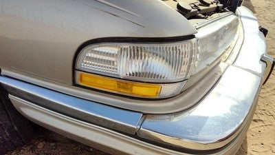 91-96 Park Ave Ultra Passenger Right Front Turn Signal Light Lamp Fender Mounted