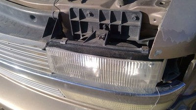 1995-2005 Chevy Astro Driver Left Head Light Oem Front Lamp With Bracket