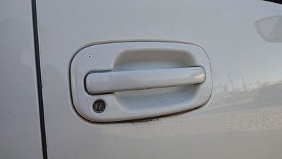 00-06 Chevy Suburban Passenger Right Front Outside Door Handle 50U Summit White