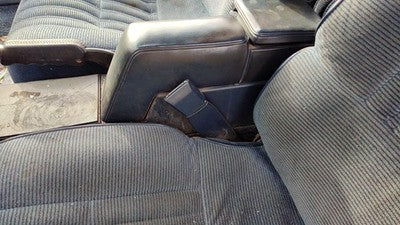 1989 Olds Cutlass Calais Driver Left Front Seat Belt Buckle Receiver Blue 2 Door