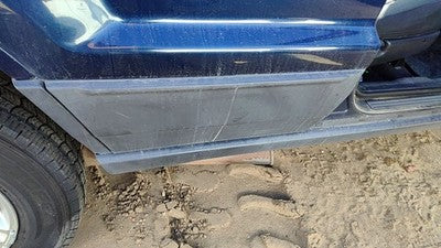 03-04 Grand Cherokee Passenger Right Rear Moulding From Door Back Trim Strip