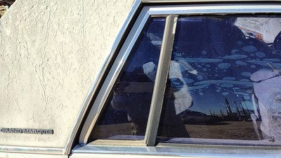 79-91 Grand Marquis Passenger Right Rear Vent Window Back Door Glass With Frame