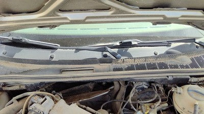2000 Vw Cabrio Convertible Windshield Wiper Cowl Vent Trim Panel Oem Cover