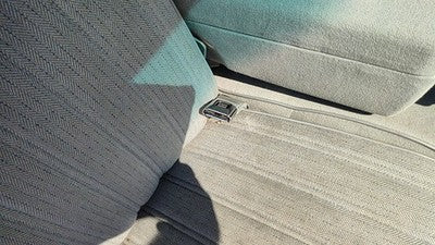 1990 Olds 88 Passenger Right Front Seat Belt Buckle Receiver Oem Gray