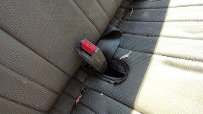 1996 Nissan Hardbody Passenger Right Front Seat Belt Buckle Receiver Oem Gray
