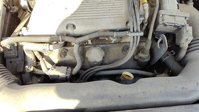 2004-2006 Chevy New Style Malibu Front Valve Cover Oem 3.5L 12578137