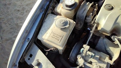 1997 Saturn Sl1 Windshield Washer Fluid Reservoir With Pump Oem Wiper Tank