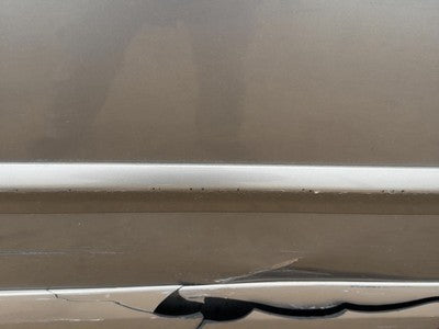 05-09 Legacy Outback Passenger Right Rear Lower Moulding From Door Silver Slq