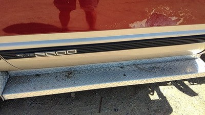 1992 Gmc Sierra 2500 Driver Left Front Moulding From Door Oem Trim Strip