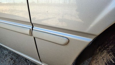 1997-1999 Toyota Camry Passenger Right Moulding From Fender Oem Trim Strip Gold