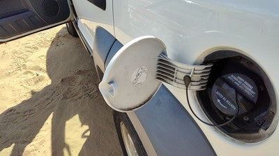 2002-2007 Jeep Liberty Fuel Tank Door With Hinge Gas Lid Oem Filler White Pw1