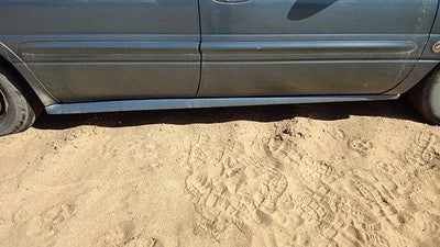 00-04 Lesabre Buick Lesabre Passenger Right Lower Rocker Panel Moulding Side Ski