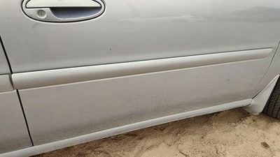 1997-05 Malibu Passenger Right Front Moulding From Door Oem Trim 17u Silvermist
