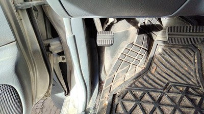 2004 Nissan Xterra Parking Brake Pedal Assembly Oem Complete Emergency Unit