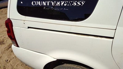2007 Chevy Uplander Passenger Right Rear Door Roller Moulding Oem White 50U