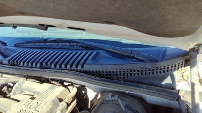 2005 Ford Explorer Windshield Wiper Cowl Vent Trim Panel Oem Cover