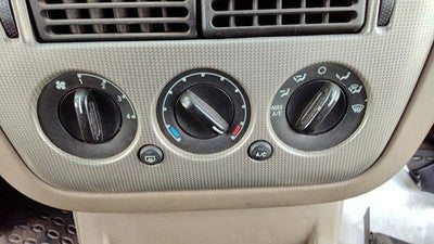2002-2006 Ford Explorer Temperature Control Module In Dash Heater Ac Head Unit