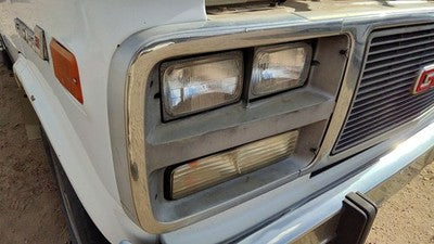 1992-1996 Gmc Van 3500 Passenger Right Head Light Surround Door Trim Oem