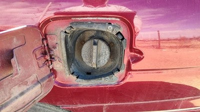 1995-1996 Chevy Lumina Fuel Filler Neck Assembly With Gas Cap Oem 10216311