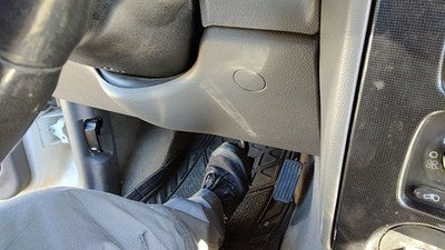 2005-2009 Gmc Envoy Lower Dash Under Column Knee Bolster Trim Panel Oem Gray 28H