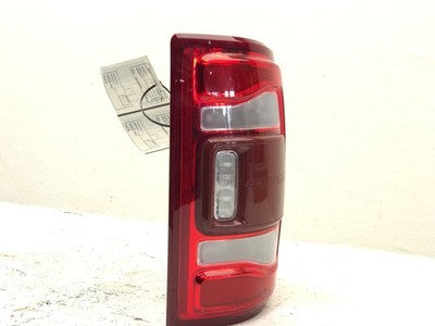 2019 Dodge Ram 2500 Passenger Right Tail Light Oem Brake Lamp Cracked Led