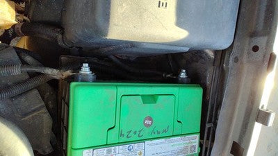 2000-2006 Chevy Suburban Complete Battery Box Mount Tray With Hold Down Oem 5.3L