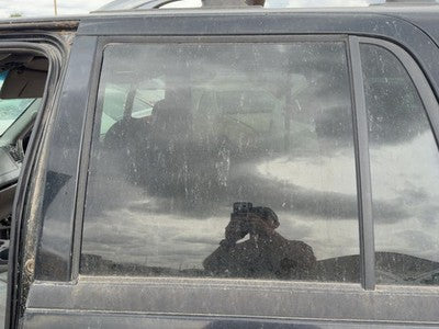 1997-2002 Ford Expedition Driver Left Rear Side Window Door Glass Oem Back