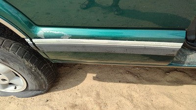 1995-1997 S10 Blazer Passenger Right Rear Moulding From Door Oem Back Trim Strip